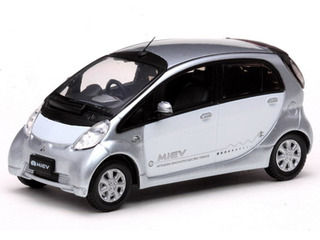 Image of Mitsubishi i Miev White/Silver 1/43 Diecast Model Carby Vitesse