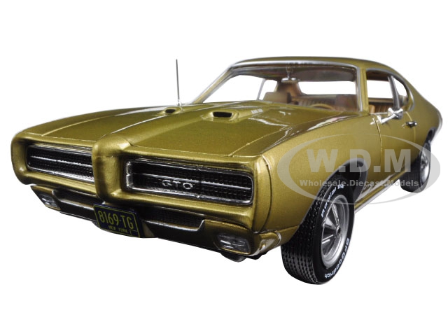 Image of 1969 Pontiac GTO Hardtop Antique Gold "Hemmings Muscle Magazine" Limited Edition to 1002pc 1/18 Diecast Model Car by Autoworld