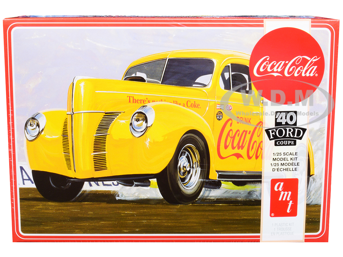Skill 3 Model Kit 1940 Ford Coupe "Coca-Cola" 1/25 Scale Model by AMT
