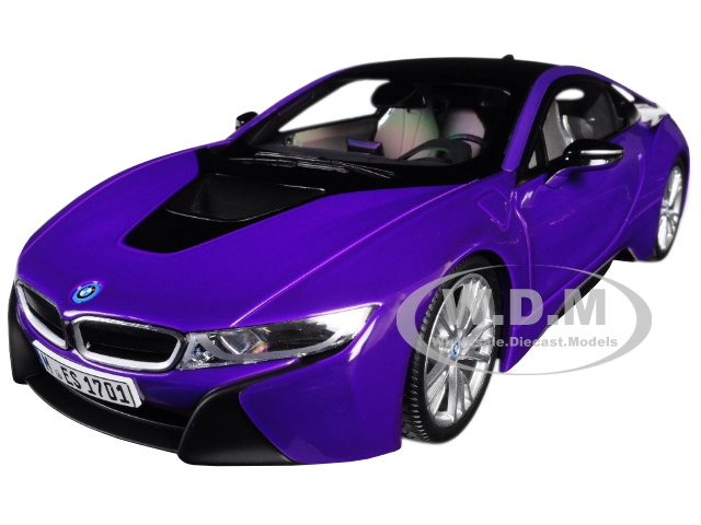 Image of BMW i8 Purple with Black Top 1/18 Diecast Model Car by Paragon