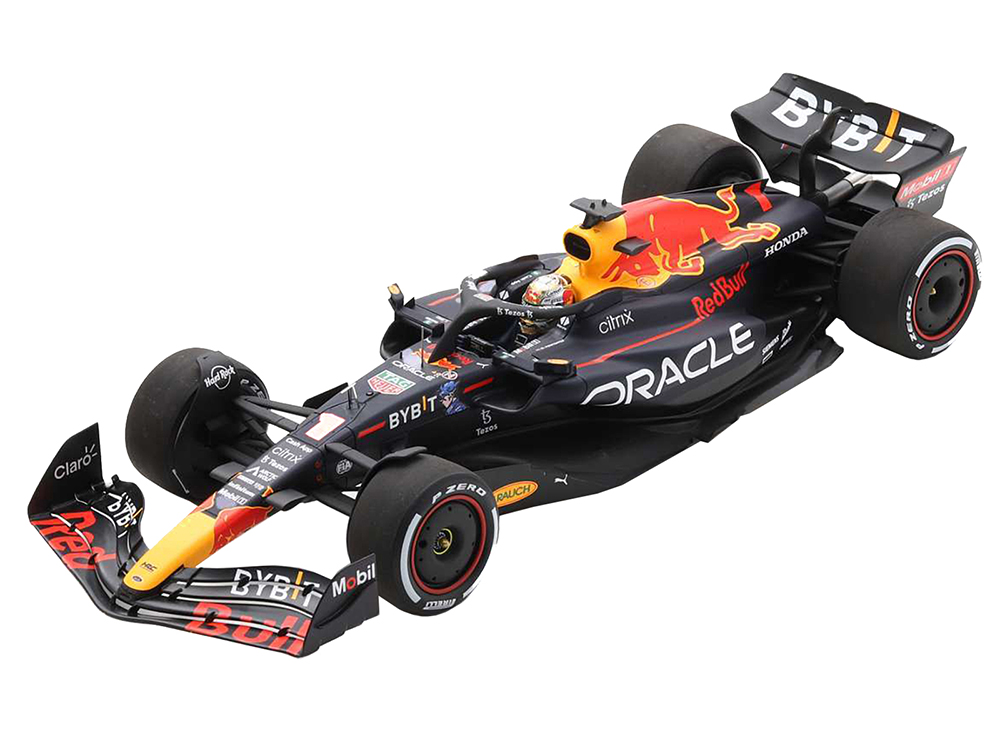 Red Bull Racing RB18 1 Max Verstappen 