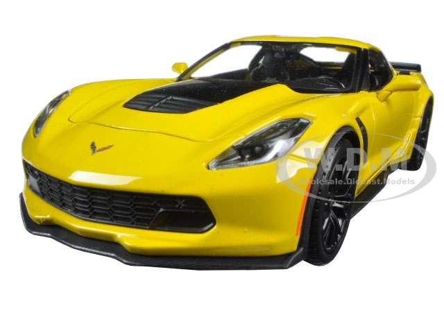 2015 Chevrolet Corvette Stingray C7 Z06 Yellow 1/24 Diecast Model Car By Maisto