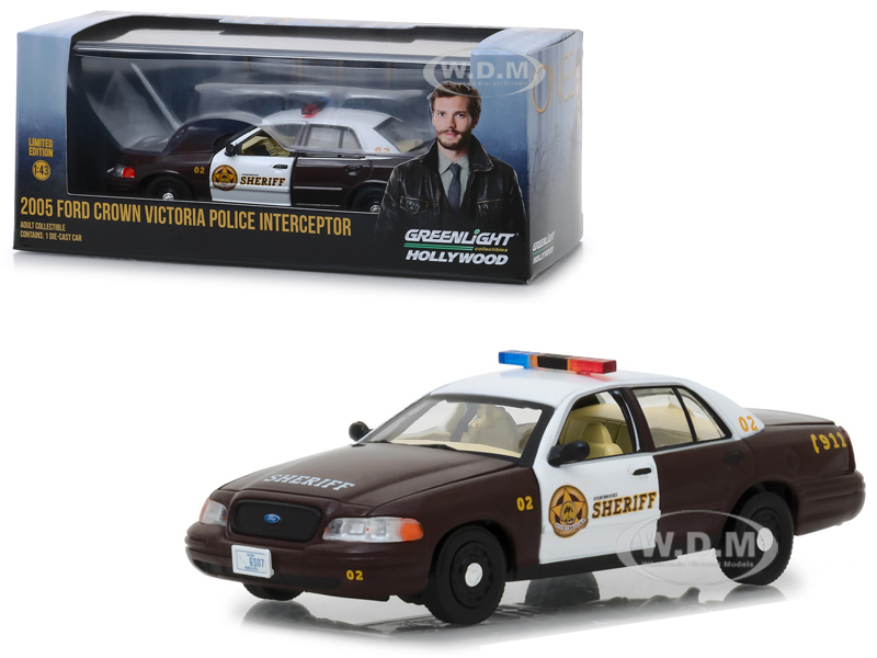 2005 Ford Crown Victoria Police Interceptor "Storybrooke" (Sheriff Grahams) from "Once Upon a Time" (2011) TV Series 1/43 Diecast Model Car by Greenl