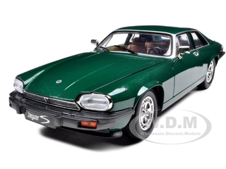 1975 Jaguar Xjs Coupe Green 1/18 Diecast Car Model By Road Signature