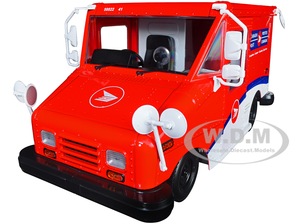 Canada Post LLV Long-Life Postal Delivery Vehicle Red and White 1/18 Diecast Model Car by Greenlight