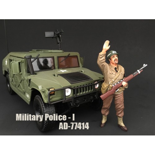 WWII Military Police Figure I For 118 Scale Models by American Diorama