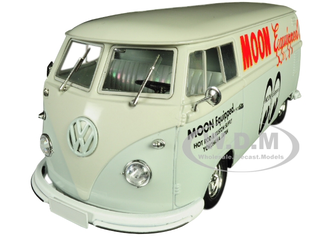 1960 Volkswagen Delivery Van "moon Equipped" Light Blue With White Top Limited Edition To 5880 Pieces Worldwide 1/24 Diecast Model By M2 Machines
