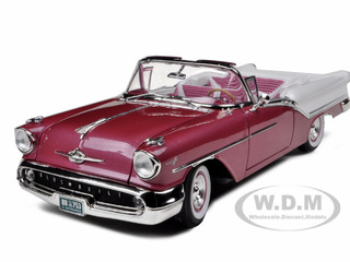 1957 Oldsmobile Super 88 Purple 1/18 Diecast Model Car By Road Signature