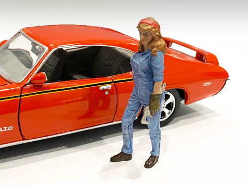 Image of Retro Female Mechanic III Figurine for 1/18 Scale Models by American Diorama