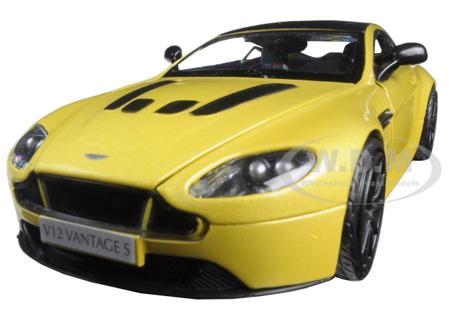 Aston Martin Vantage S V12 Yellow 1/24 Diecast Model Car By Motormax