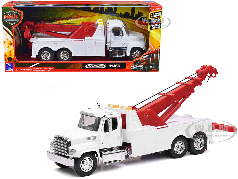 Freightliner 114SD Tow Truck White And Red Long Haul Trucker Series 1/32 Diecast Model By New Ray