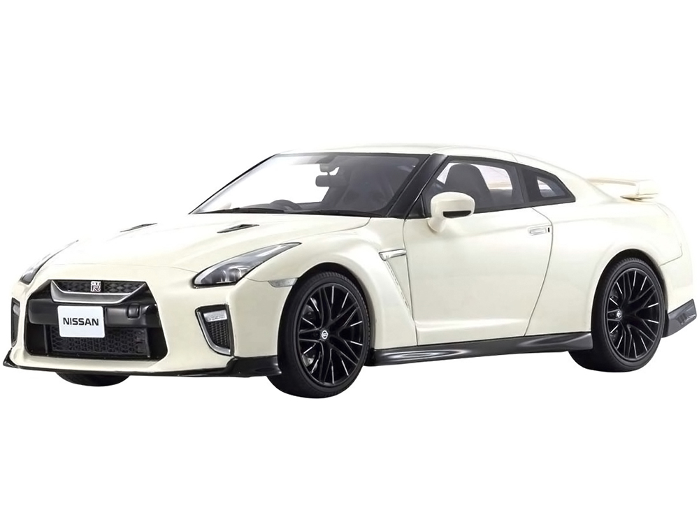 2020 Nissan GT-R RHD (Right Hand Drive) White "Premium Edition" 1/18 Model Car by Kyosho