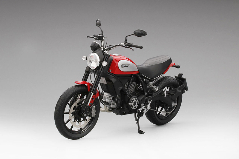2015 Rosso Ducati Scramble Icon Red Motorcycle Model 1/12 Diecast Model By True Scale Miniatures