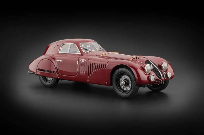 1938 Alfa Romeo 8C 2900 B Speciale Touring Coupe RHD (Right Hand Drive) 1/18 Diecast Model Car by CMC