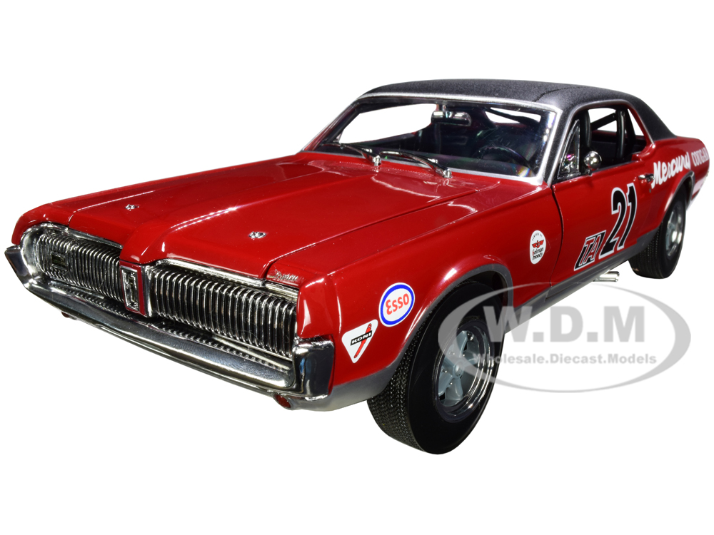 Image of 1967 Mercury Cougar Racing 21 Marty Beaulieu SVRA Watkins Glen Historic Enduro 200 (2012) 1/18 Diecast Model Car by SunStar