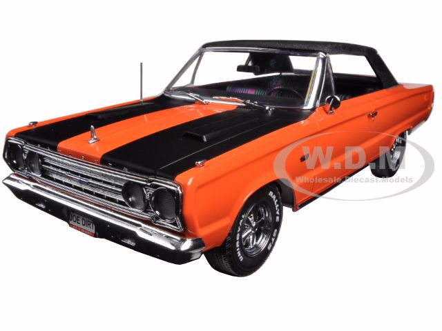 1967 Plymouth Belvedere Gtx Convertible Orange "joe Dirt" Movie (2001) 1/18 Diecast Car Model By Greenlight