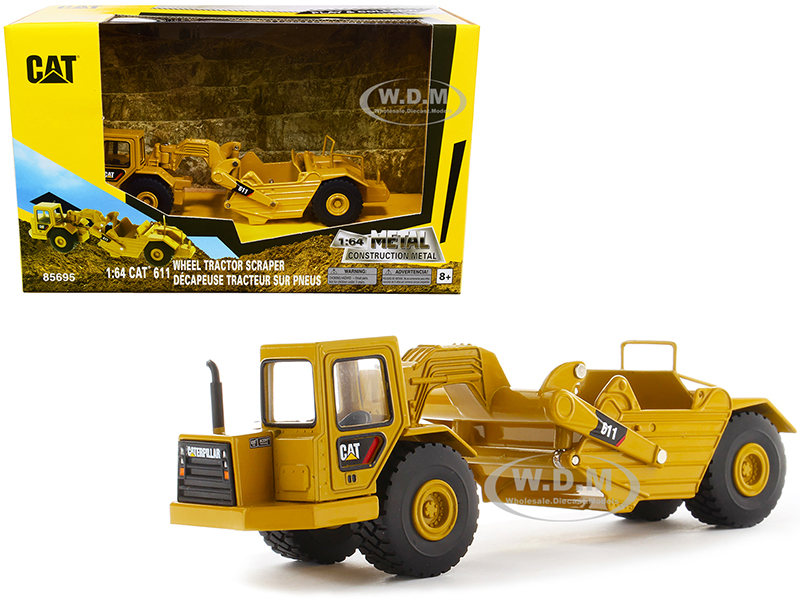 CAT Caterpillar 611 Wheel Tractor Scraper Play &amp; Collect! Series 1/64 Diecast Model by Diecast Masters
