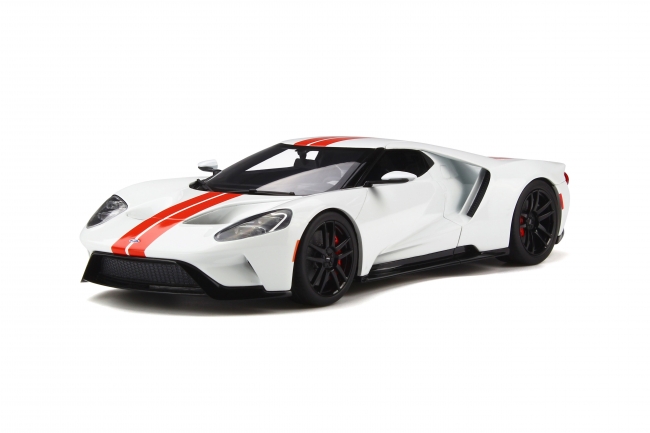 2017 Ford Gt White With Red Stripes 1/18 Model Car By Gt Spirit