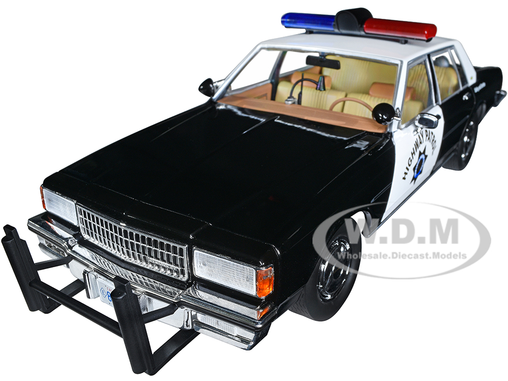 1989 Chevrolet Caprice Police Black and White "California Highway Patrol" "Artisan Collection" 1/18 Diecast Model Car by Greenlight