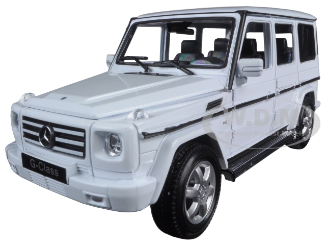 Mercedes Benz G Class Wagon White 1/24 Diecast Model Car By Welly