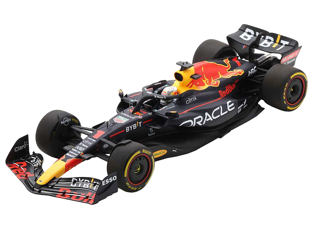 Red Bull Racing RB18 1 Max Verstappen 