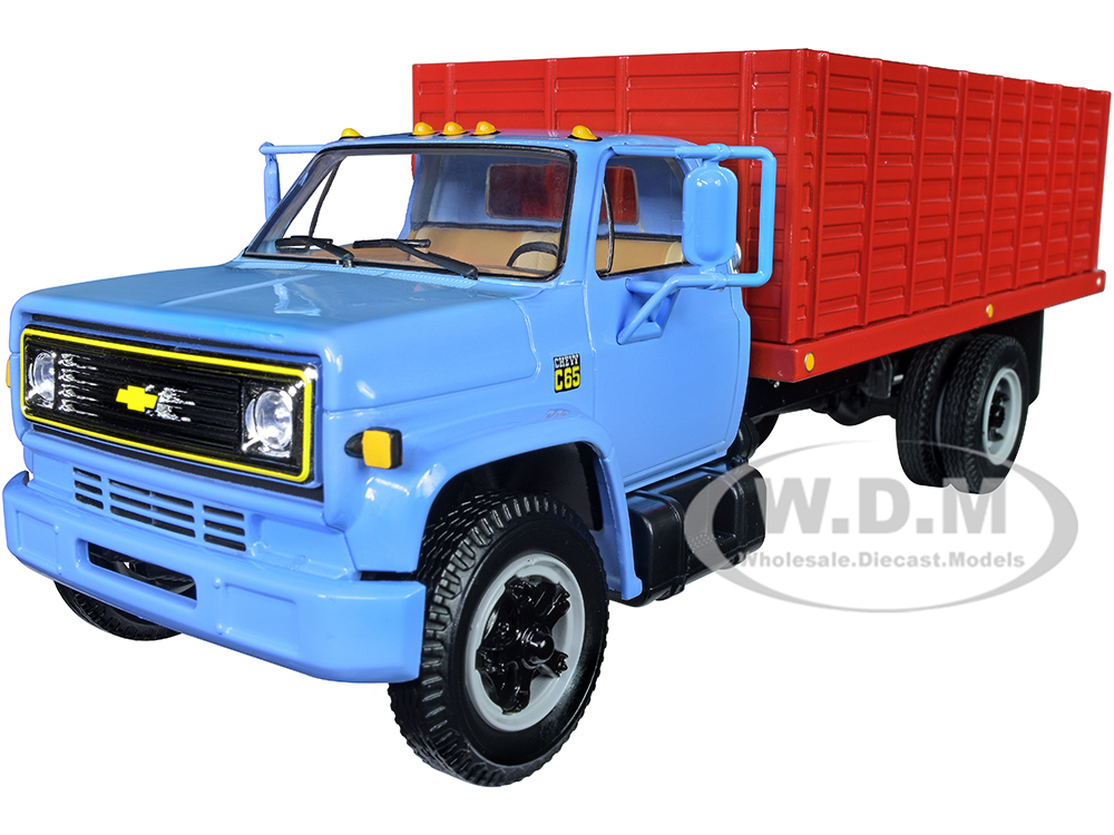 1970s Chevrolet C65 Grain Truck with Corn Load Baby Blue and Red 1/34 Diecast Model by First Gear