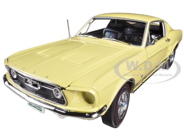 1967 Ford Mustang 22 Gt Aspen Gold Limited To 1250pc 50th Anniversary 1/18 Diecast Car Model By Autoworld
