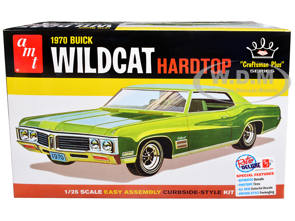 Skill 2 Model Kit 1970 Buick Wildcat Hardtop Craftsman Plus Series 1/25 Scale Model by AMT
