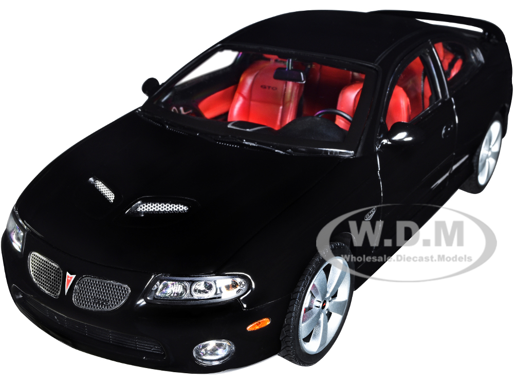 2006 Pontiac GTO Phantom Black with Red Interior Limited Edition to 450 pieces Worldwide 1/18 Diecast Model Car by GMP