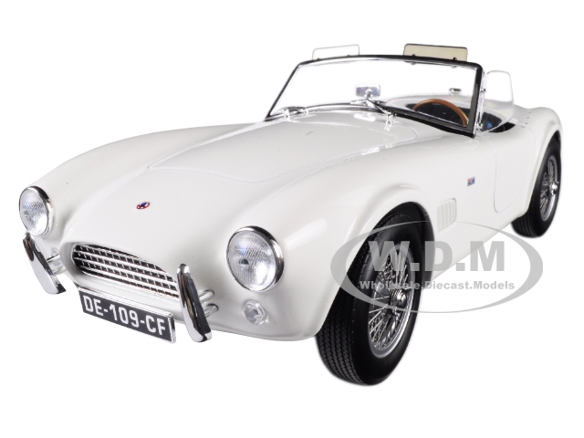 1963 Shelby AC Cobra 289 Roadster White 1/18 Diecast Model Car by Norev