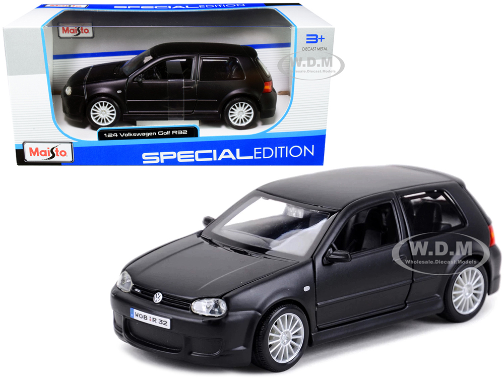 Volkswagen Golf R32 Matt Black Special Edition Series 1/24 Diecast Model Car by Maisto