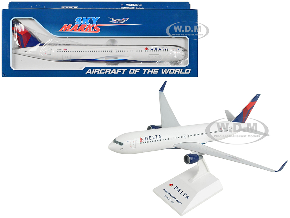 Boeing 767-300 Commercial Aircraft Delta Air Lines (N178DZ) White with Red and Blue (Snap-Fit) 1/150 Plastic Model by Skymarks