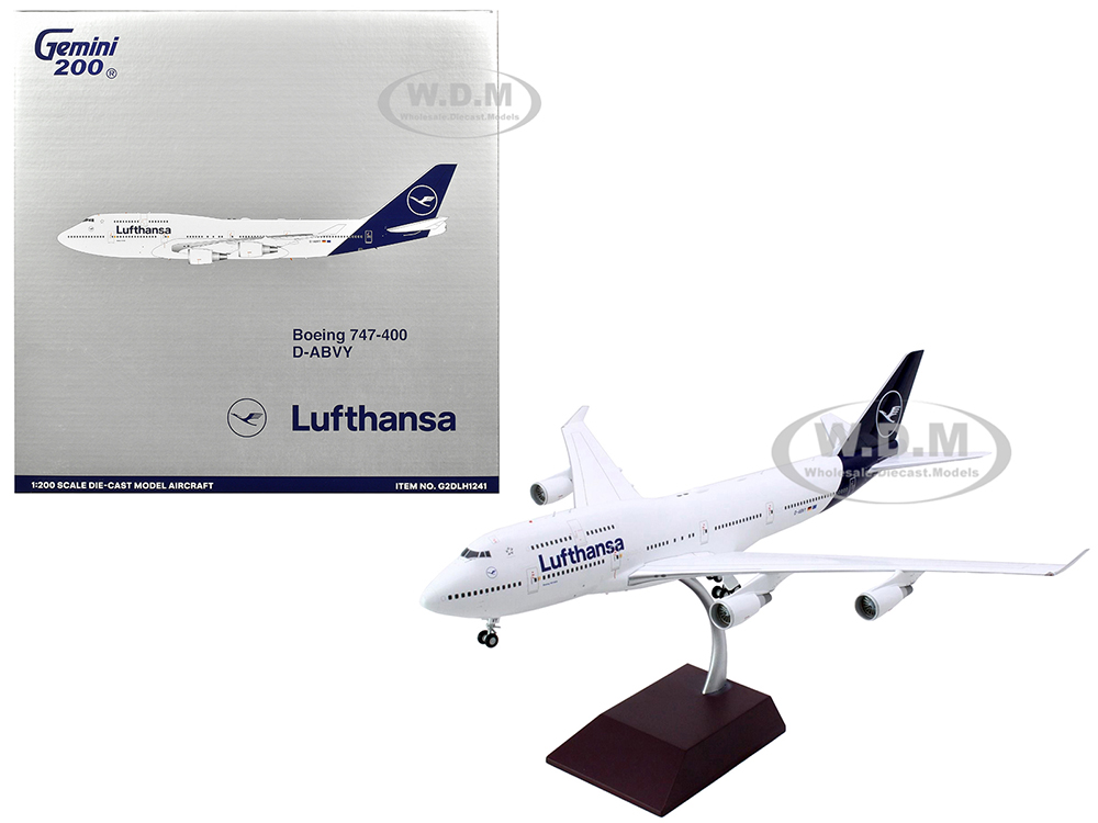 Boeing 747-400 Commercial Aircraft Lufthansa (D-ABVY) White with Dark Blue Tail Gemini 200 Series 1/200 Diecast Model Airplane by GeminiJets