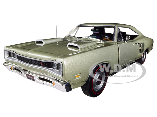 1969 Dodge Coronet R/T Silver "MCACN" Muscle Car &amp; Corvette Nationals Limited Edition to 1002 pieces Worldwide 1/18 Diecast Model Car by Auto Wor