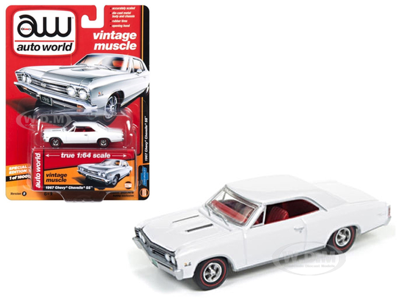 1967 Chevrolet Chevelle Ss Gloss White "vintage Muscle" 1/64 Diecast Model Car By Autoworld