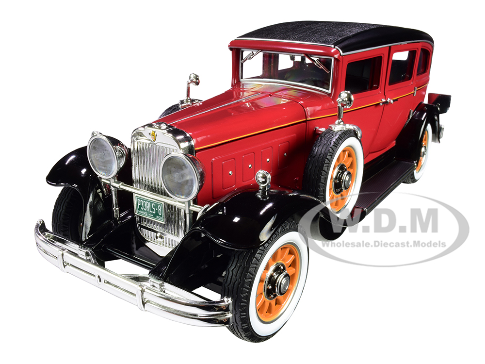 1931 Peerless Master 8 Sedan Cinnamon Red and Black 1/18 Diecast Model Car by Auto World